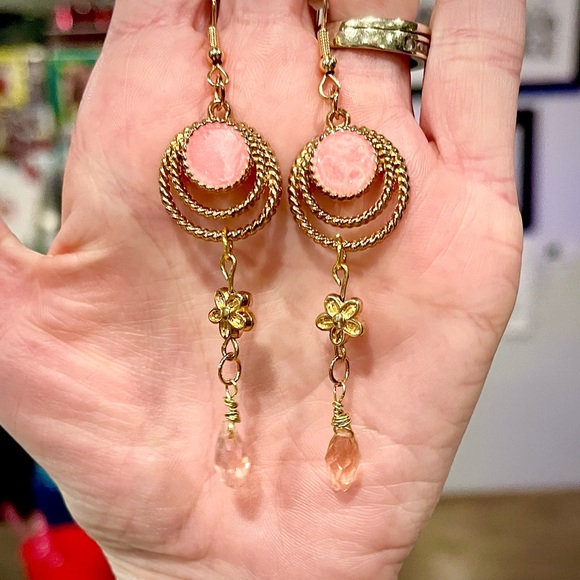 Floral Tibetan Gold Crystal Dangle Earrings - Picture 4 of 5